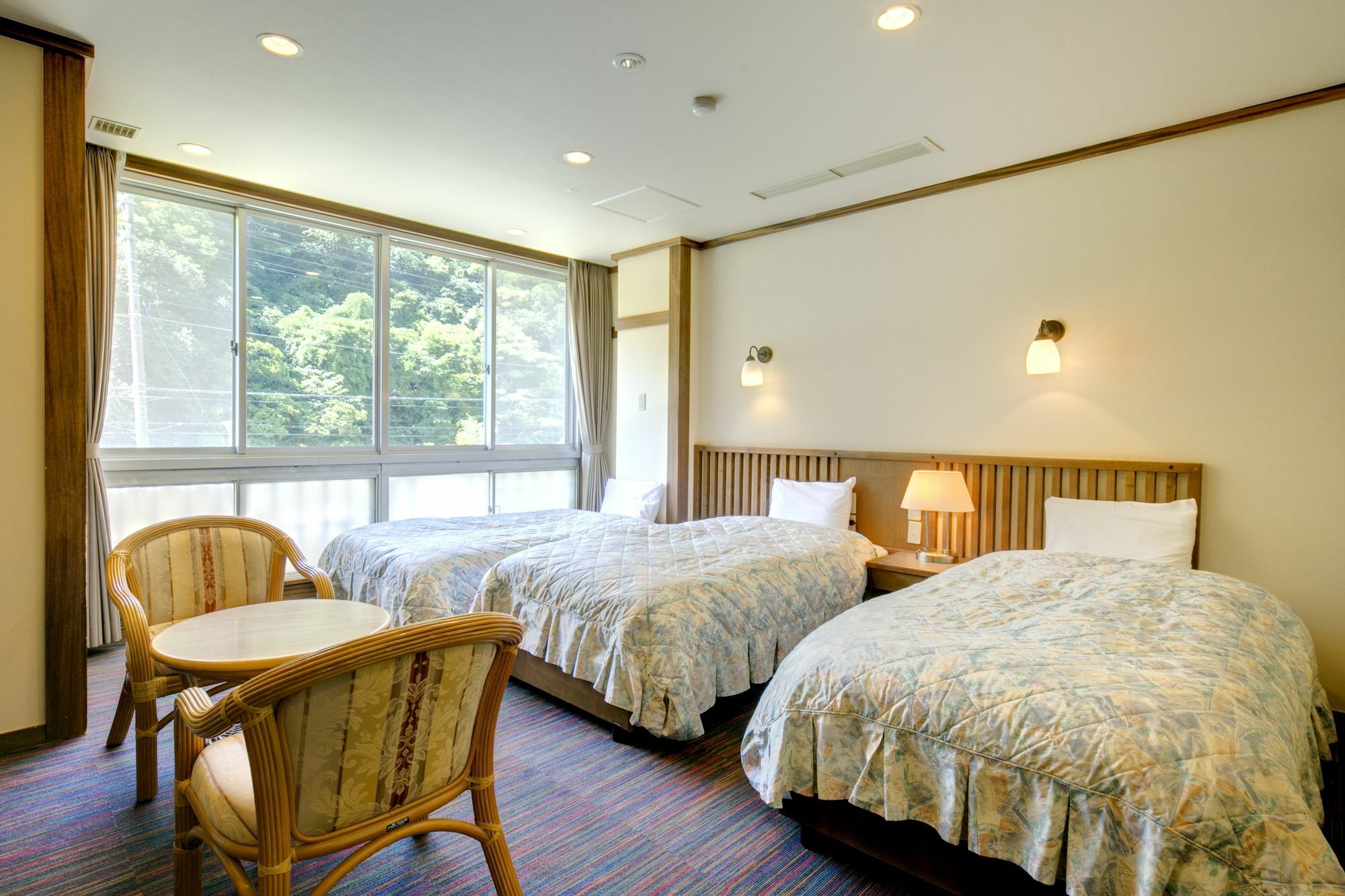 Yugawara-Onsen Manyoso Hotel Buitenkant foto